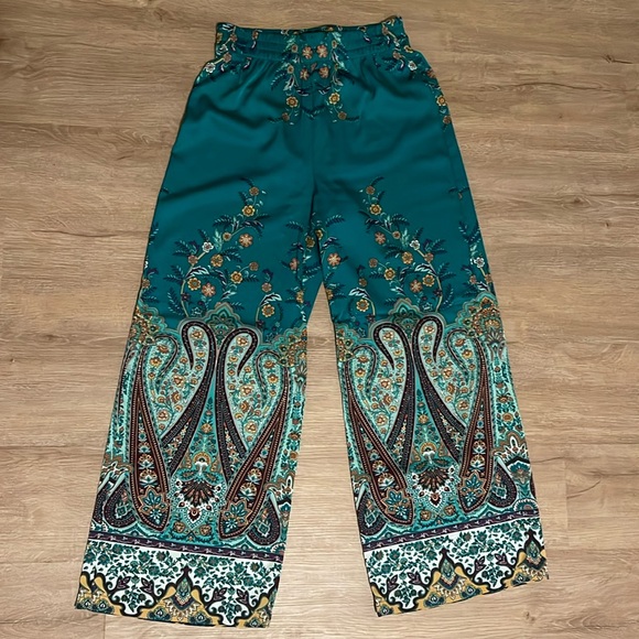 Matching set - Picture 3 of 5